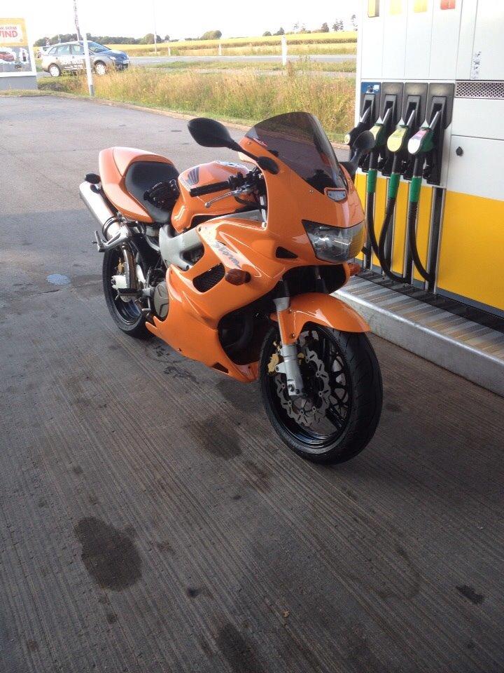 Honda Vtr Firestorm billede 5