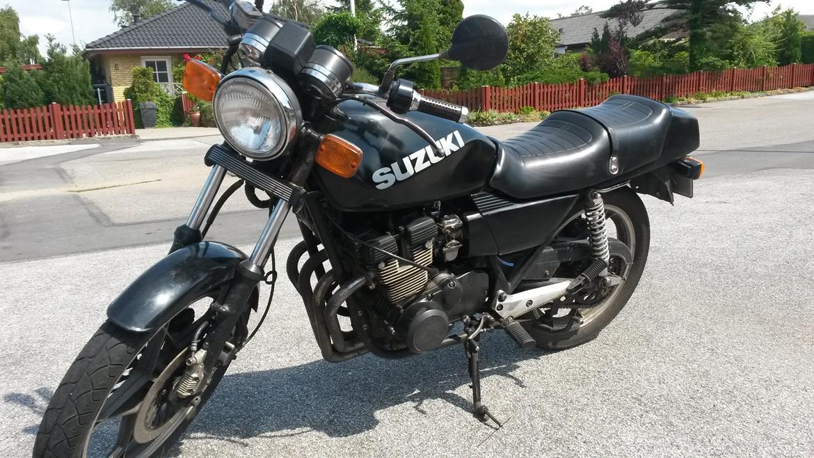 Suzuki gsx f400