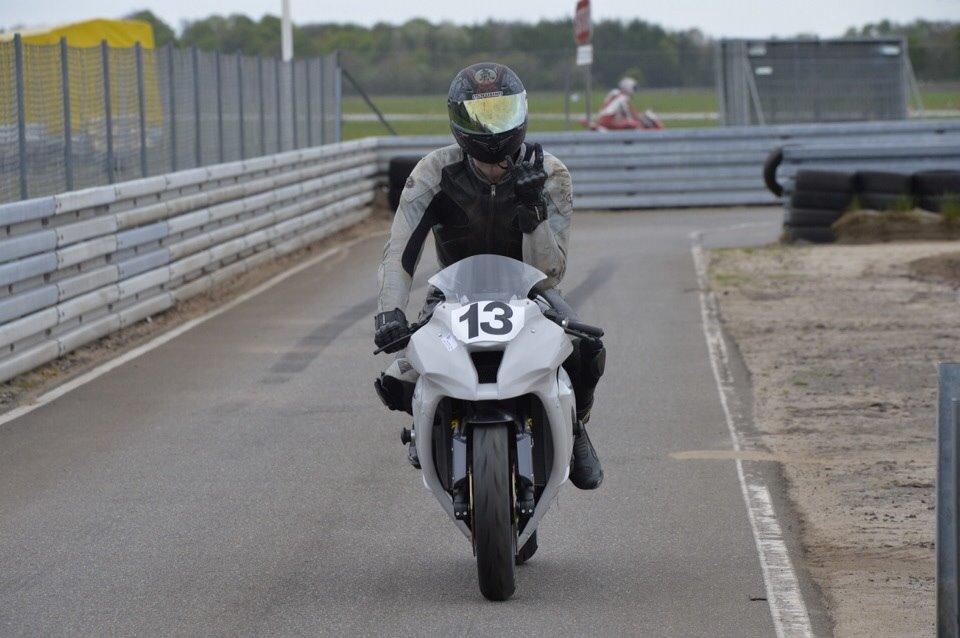 Kawasaki Zx10r billede 4