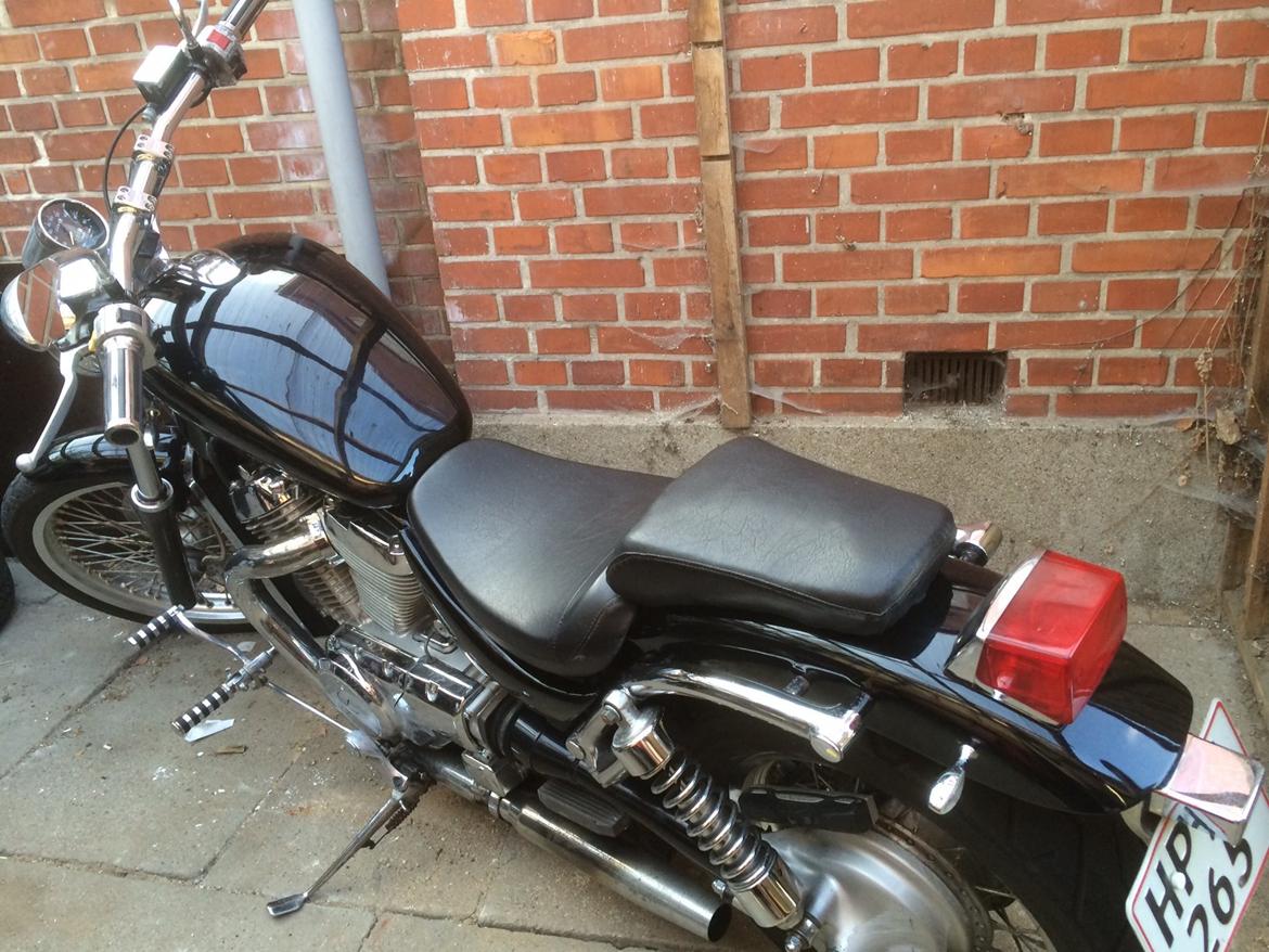 Suzuki Intruder VS 800 billede 14