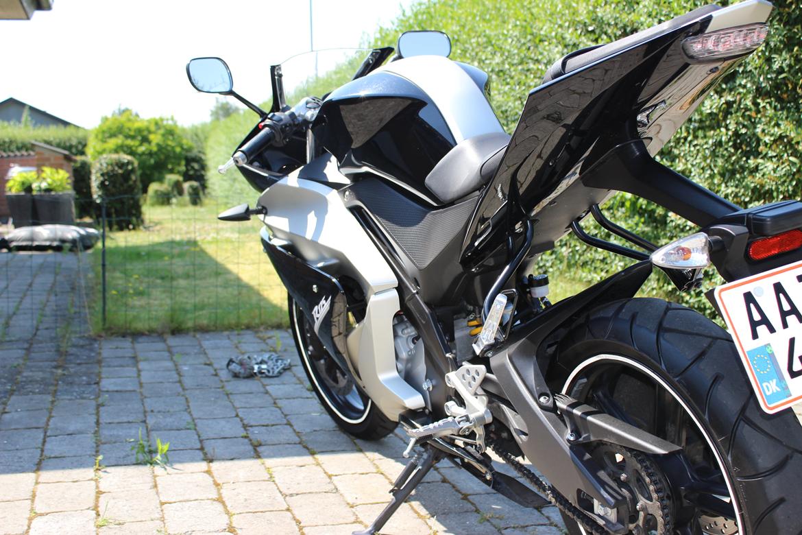 Yamaha YZF R125 billede 3