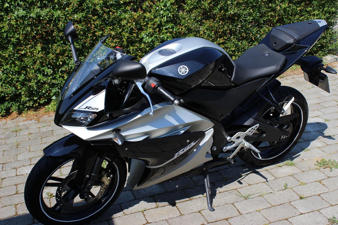 Yamaha YZF R125 billede 2