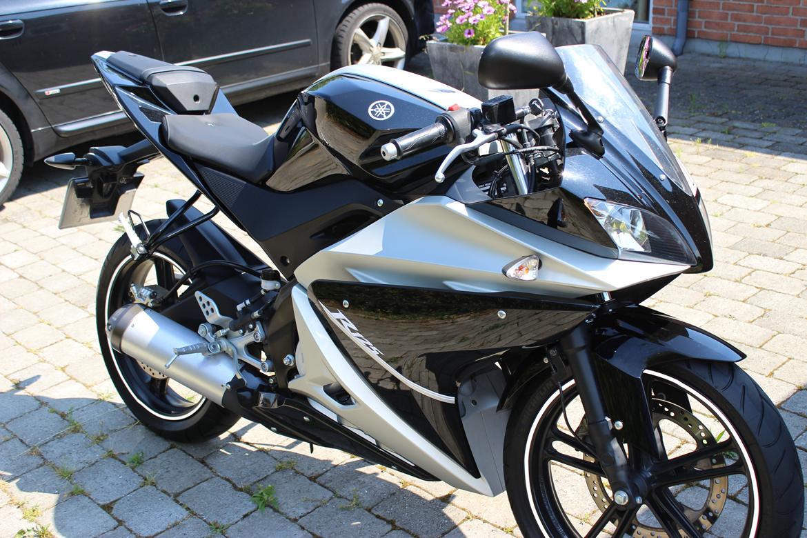 Yamaha YZF R125 billede 4