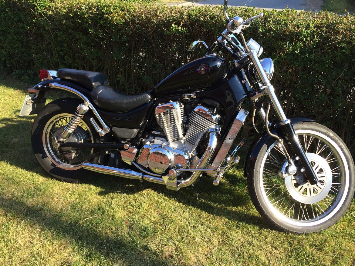 Suzuki Intruder VS 800 billede 5