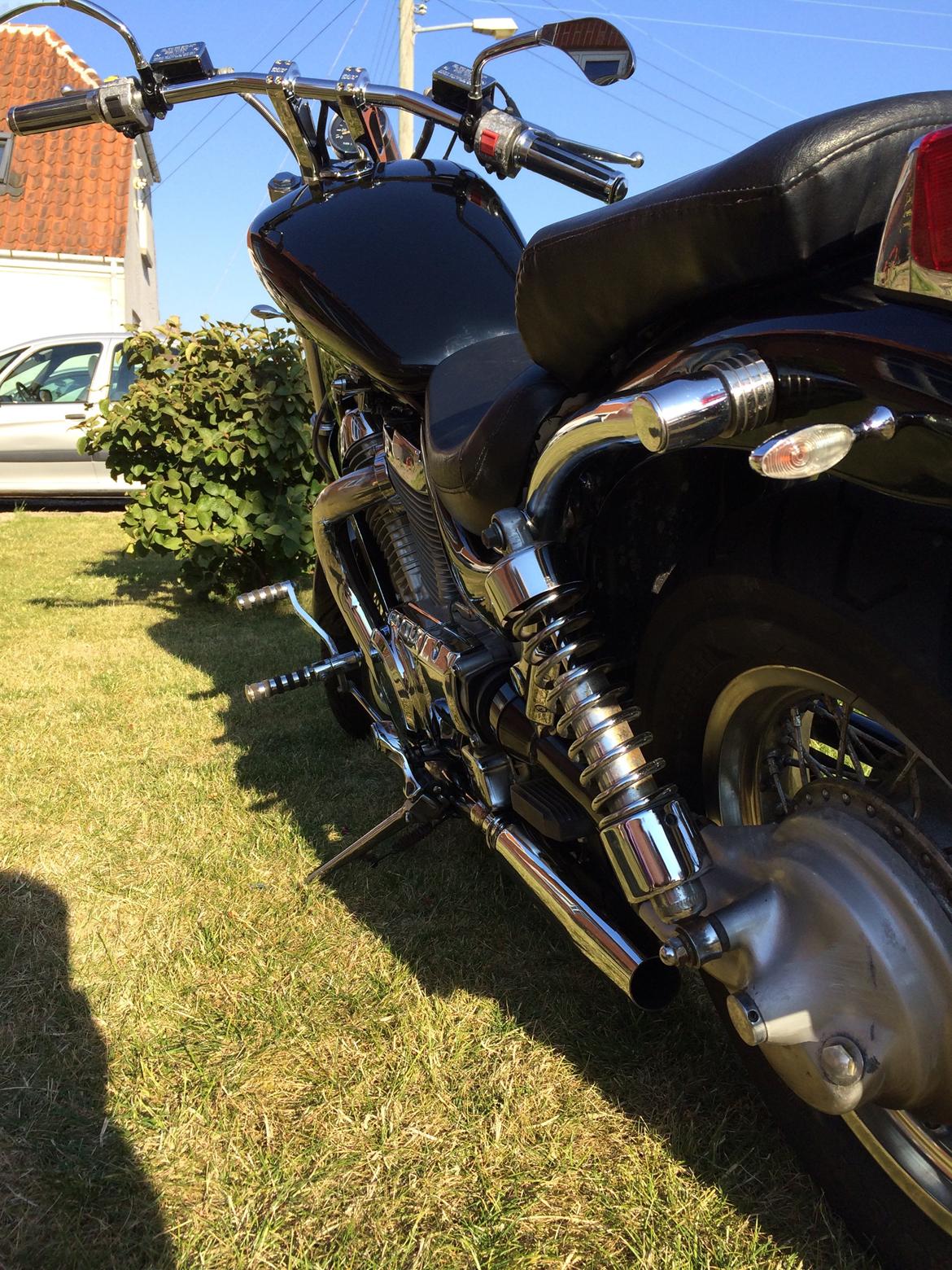 Suzuki Intruder VS 800 billede 11