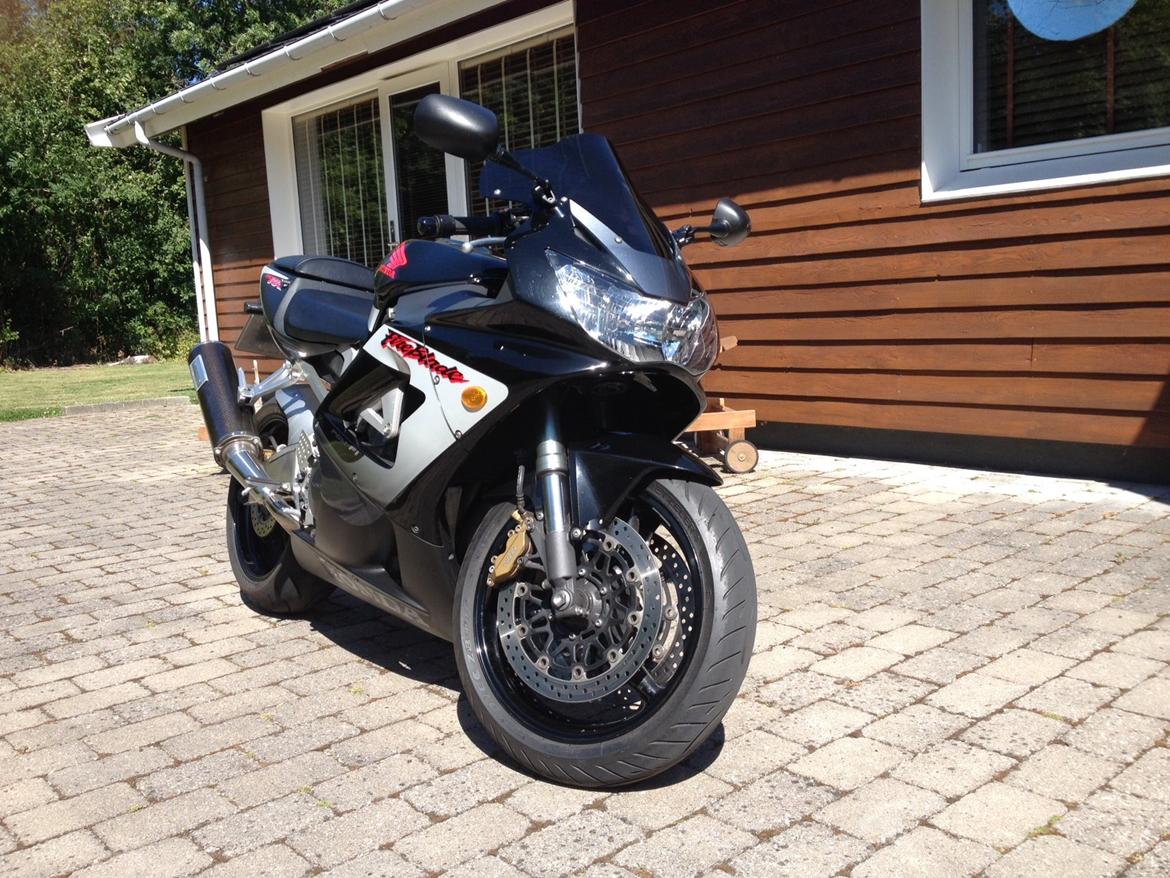 Honda CBR929RR Fireblade ***SOLGT*** billede 2