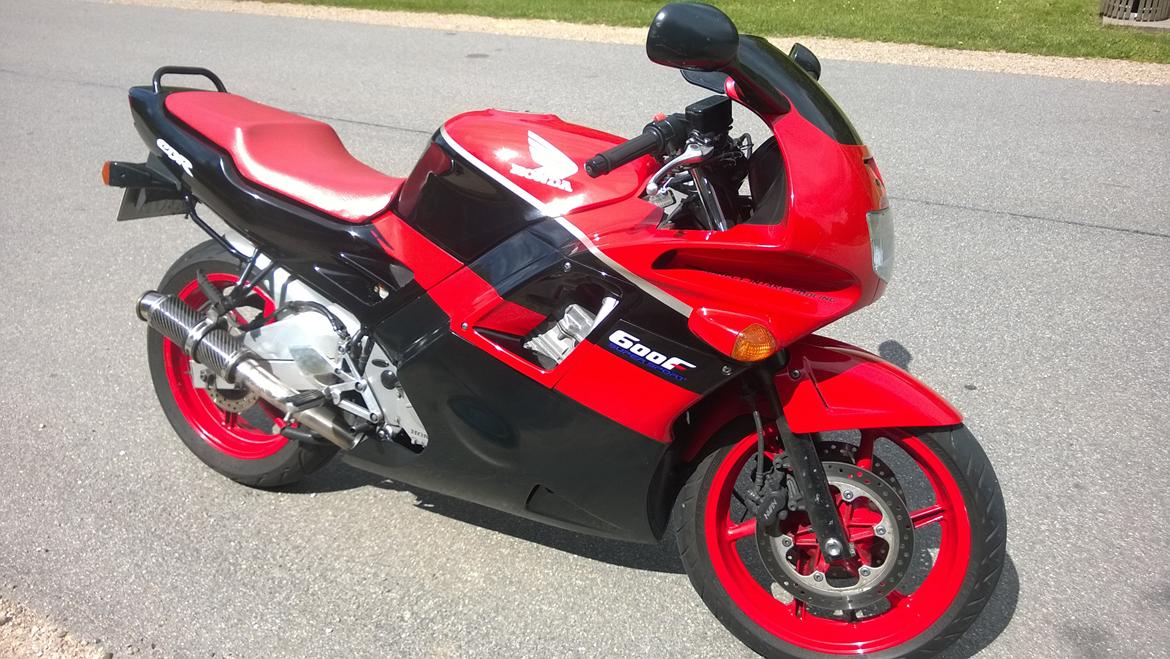 Honda CBR 600 F2 billede 1