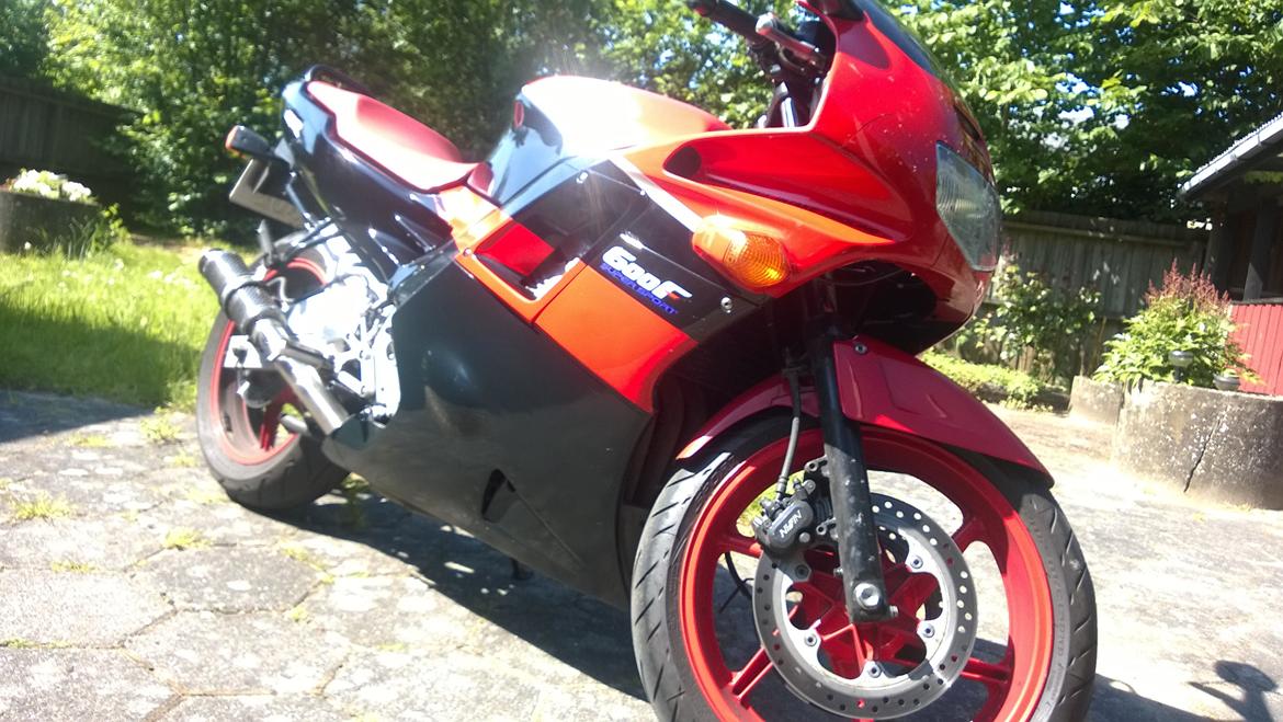 Honda CBR 600 F2 billede 3