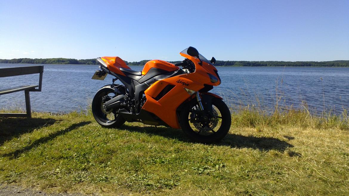 Kawasaki ZX6R billede 8