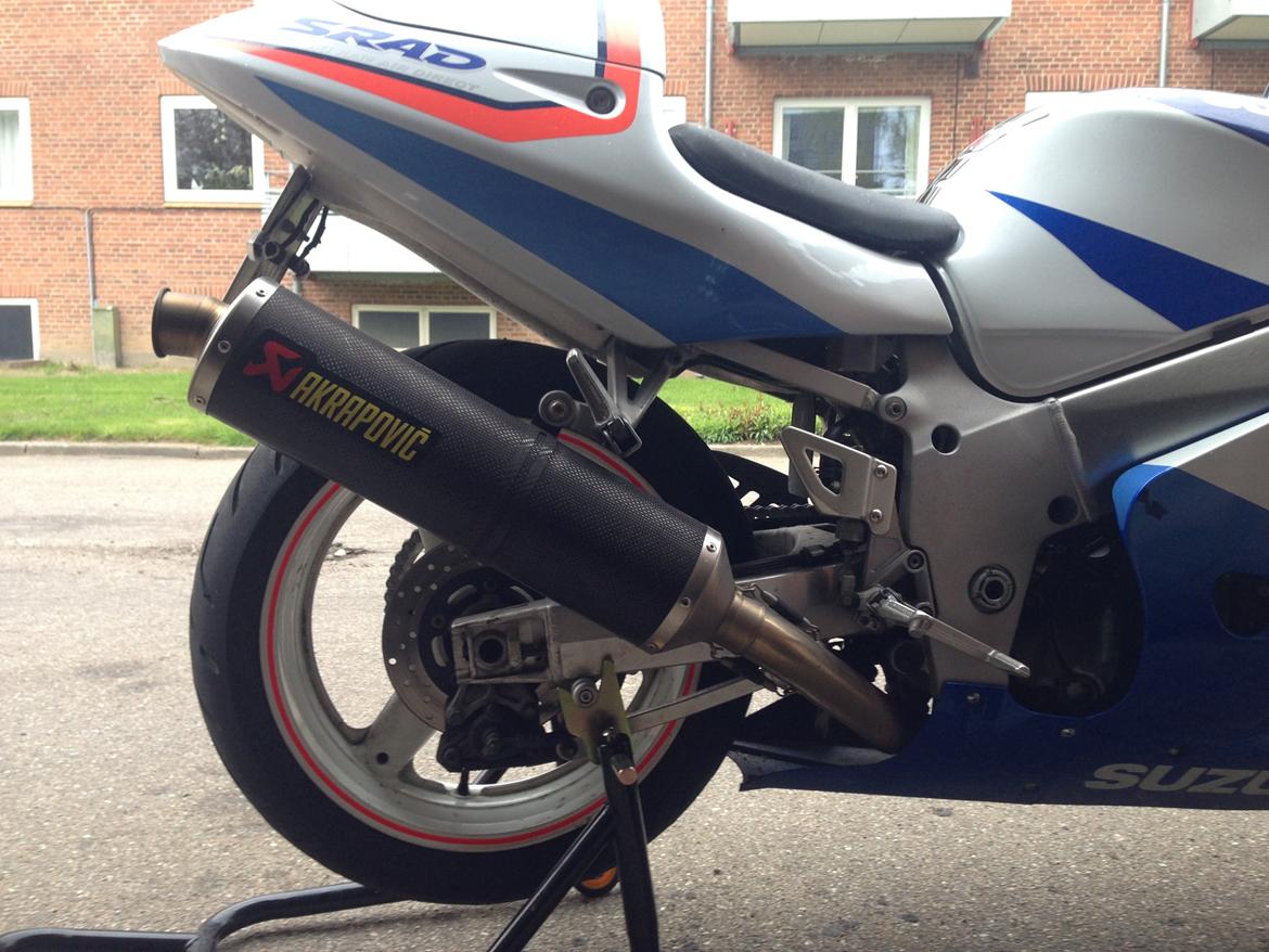 Suzuki GSXR 600 - udstødning før et møde med min vinkelsliber billede 4