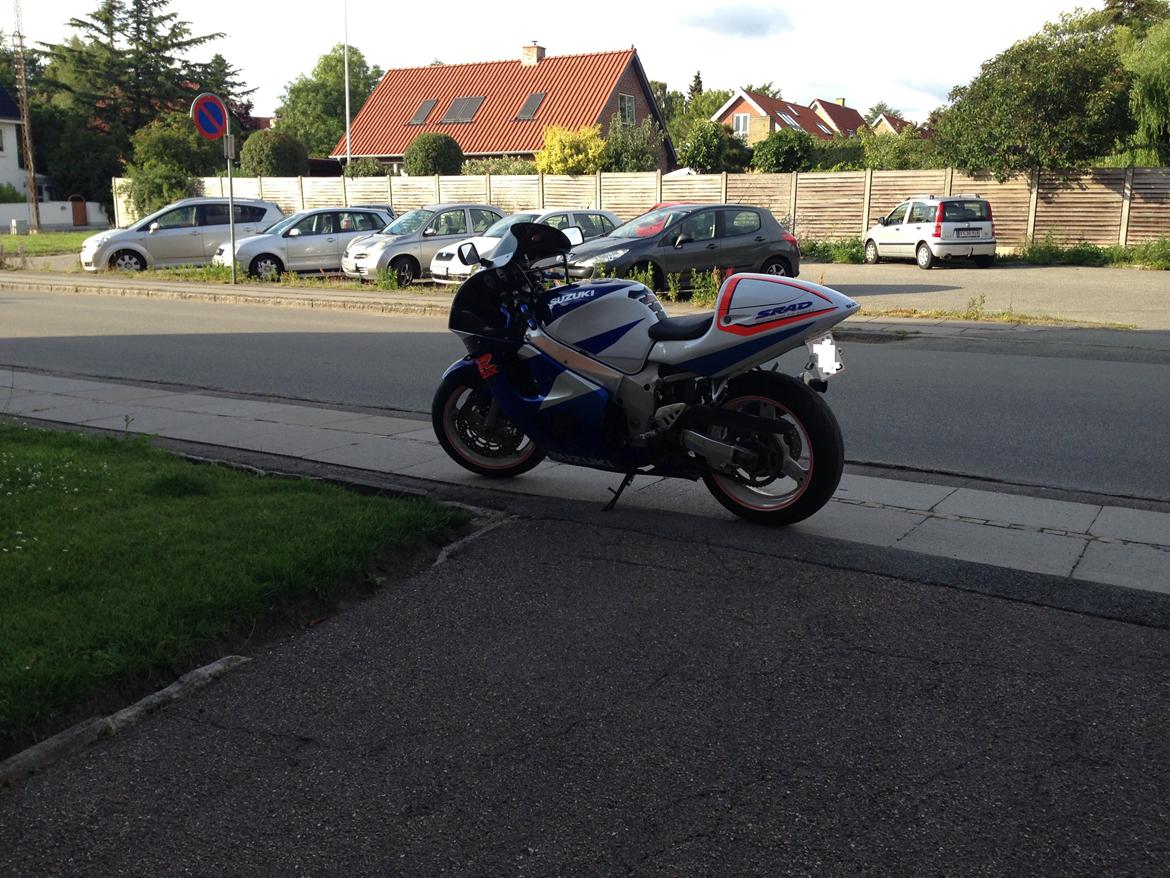 Suzuki GSXR 600 Billeder af mcer Uploaded af Jakob