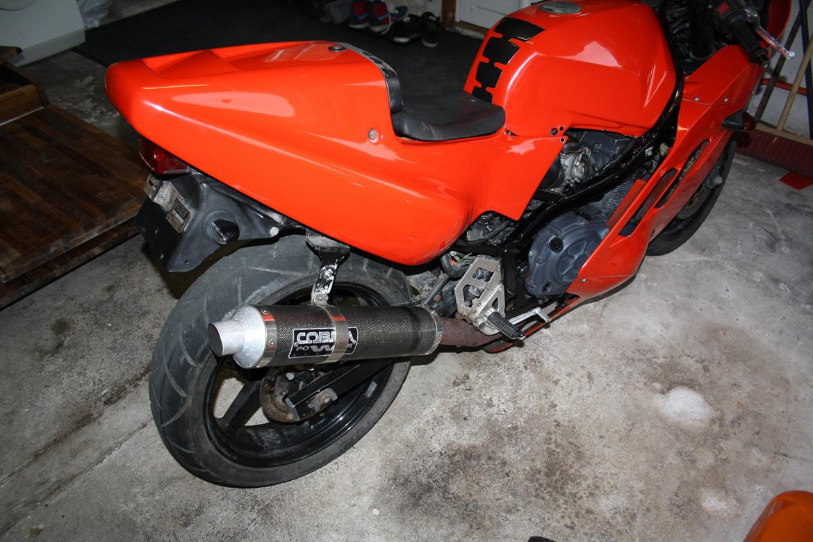 Suzuki GSX 400 X billede 13