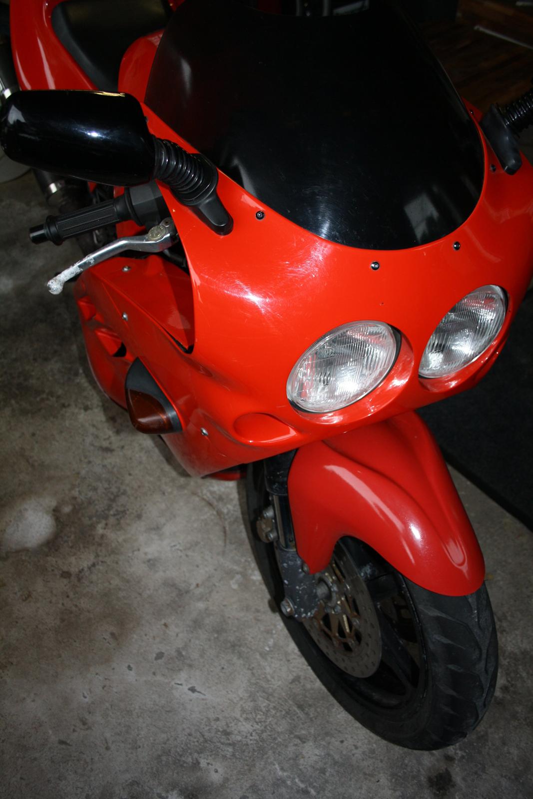 Suzuki GSX 400 X billede 14