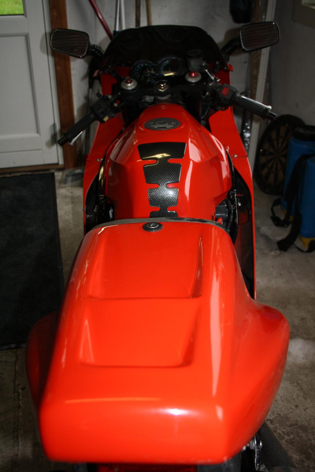 Suzuki GSX 400 X billede 18