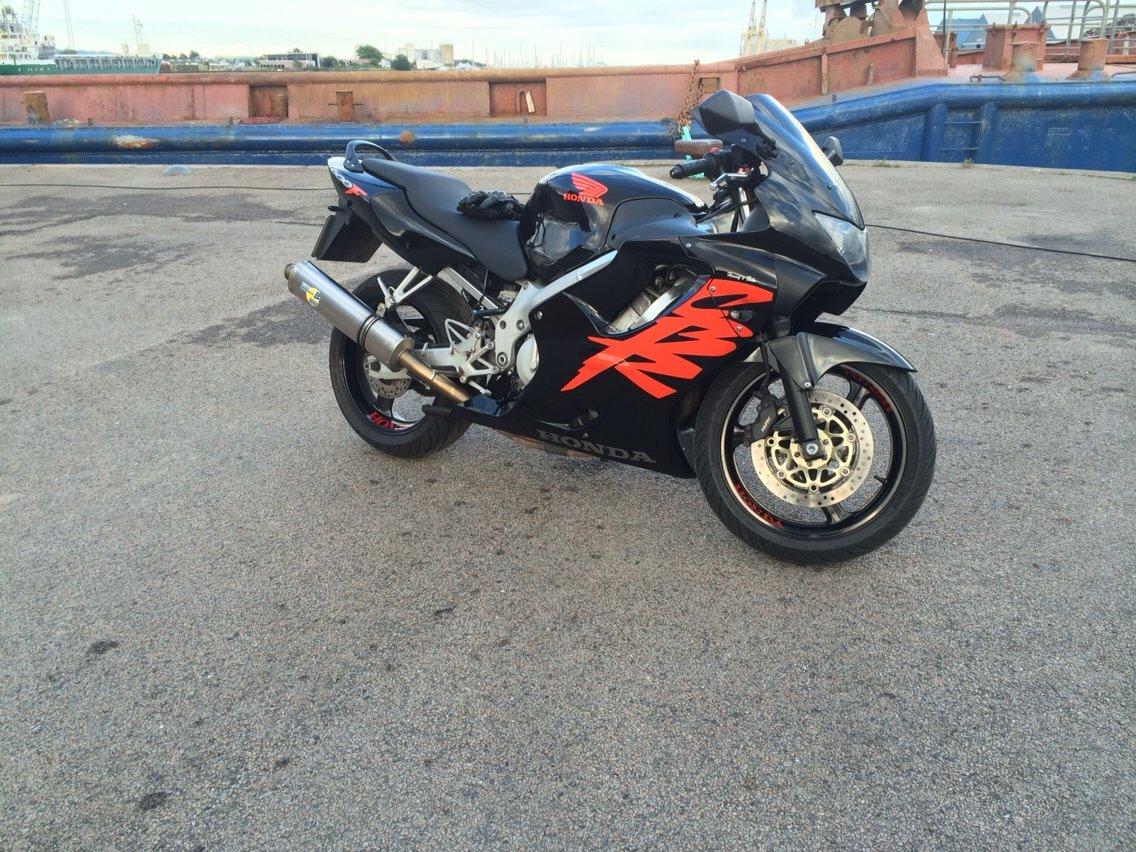 Honda CBR 600 F4 billede 12