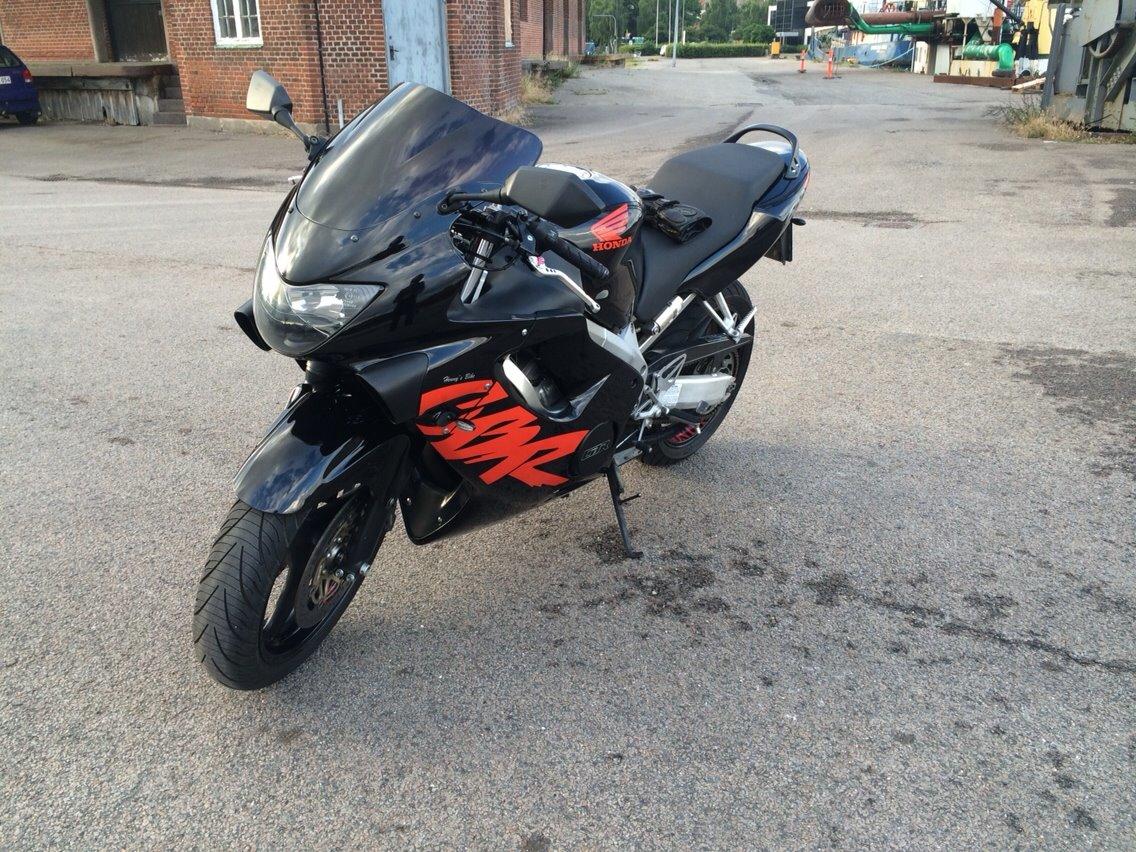 Honda CBR 600 F4 billede 14