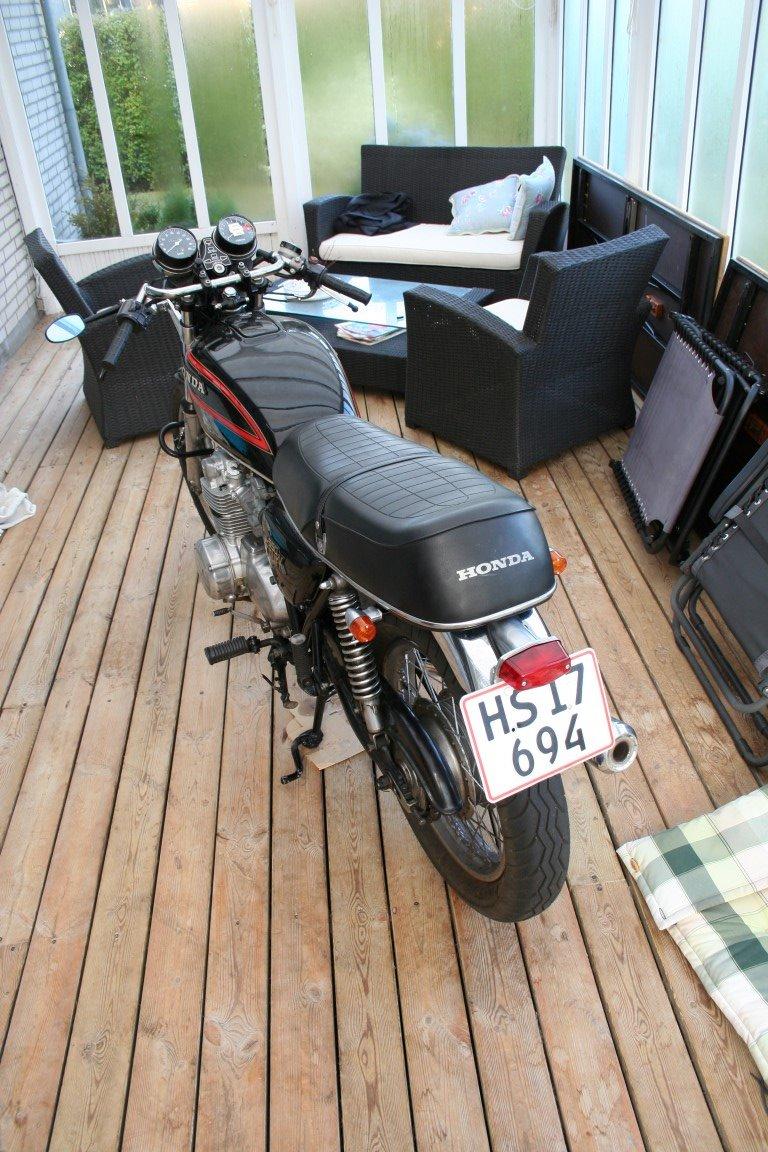 Honda CB550 K3 - Synes den er forbedret med diskrete tiltag :) billede 3