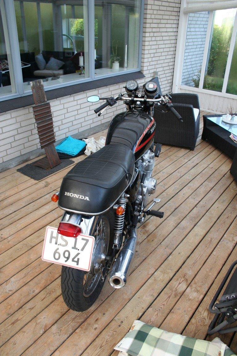 Honda CB550 K3 - Synes den er forbedret med diskrete tiltag :) billede 4