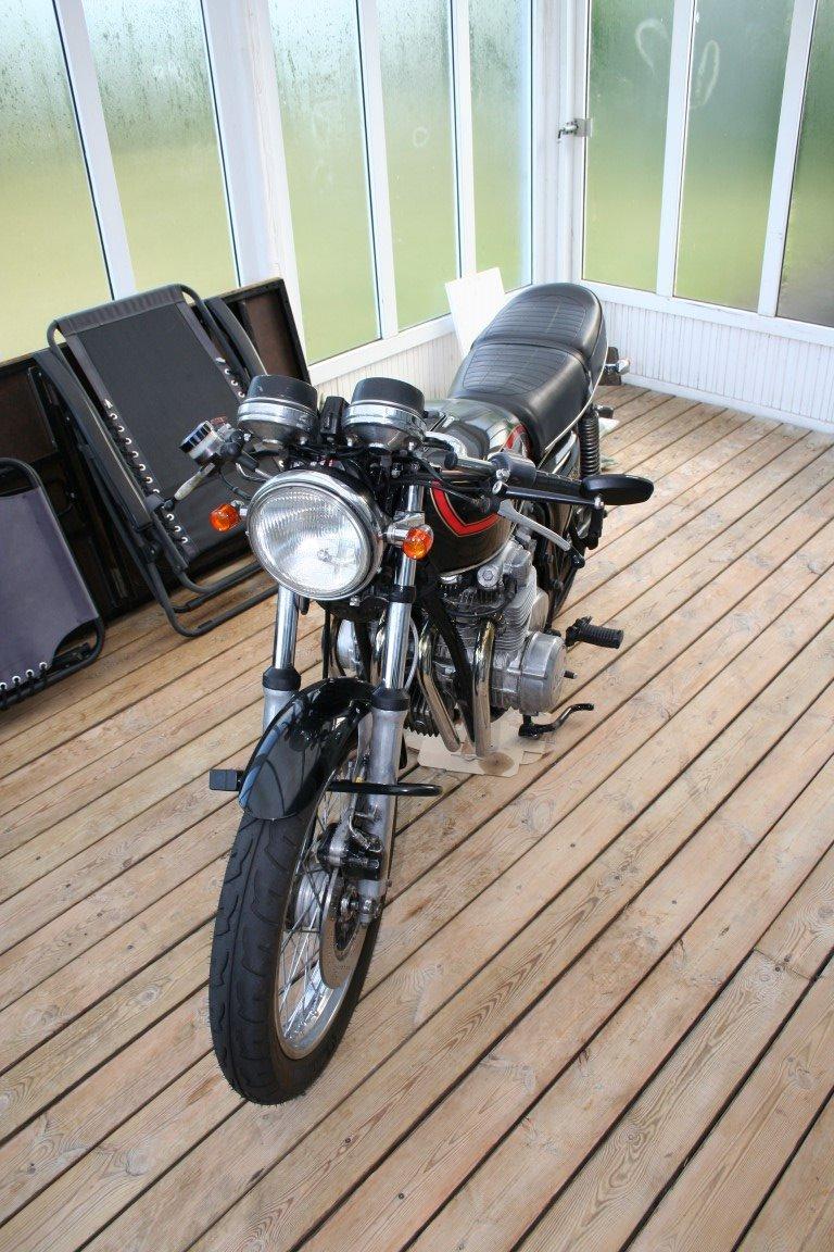 Honda CB550 K3 - Synes den er forbedret med diskrete tiltag :) billede 7