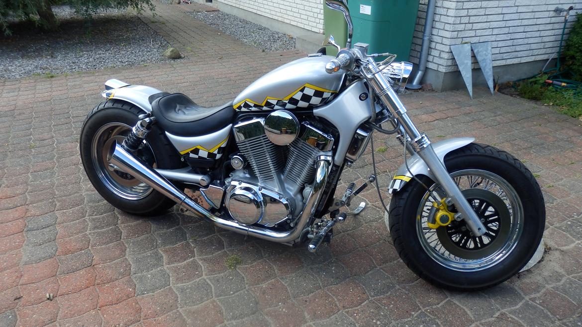 Suzuki Intruder VS 1400 billede 4