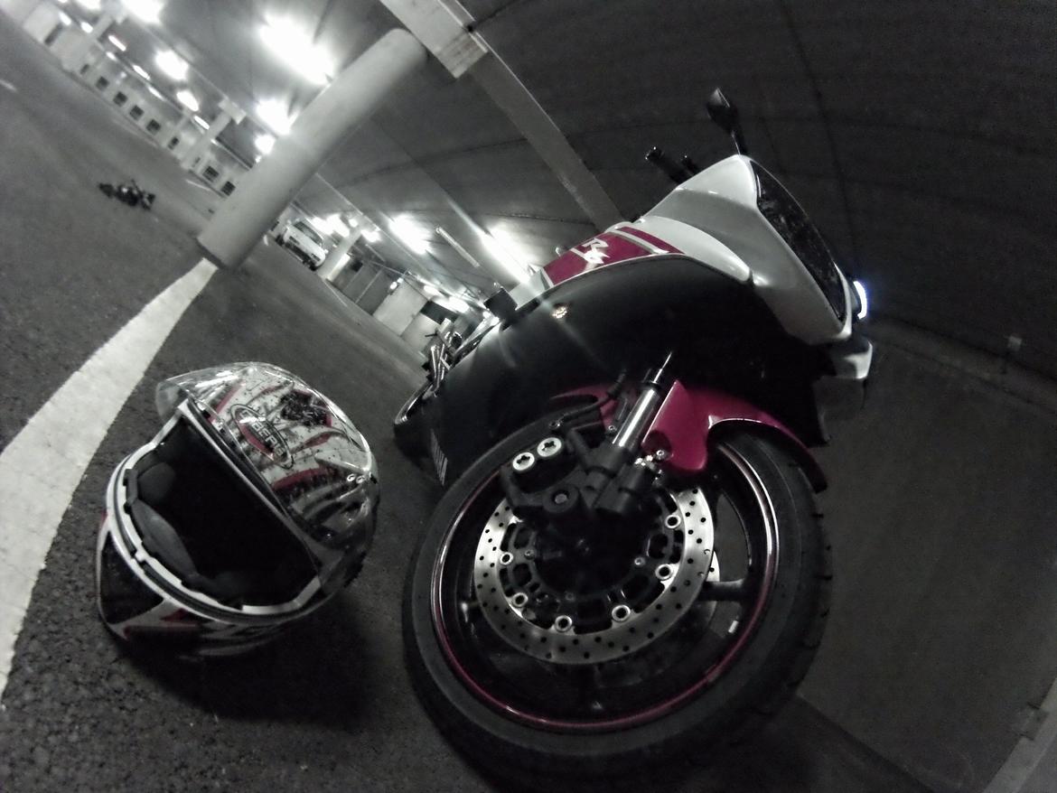 Yamaha YZF R6 billede 19