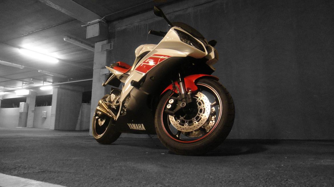 Yamaha YZF R6 billede 1