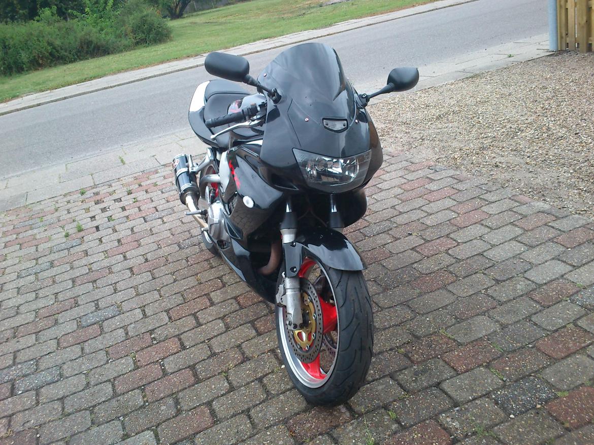 Honda VTR 1000 Firestorm billede 1