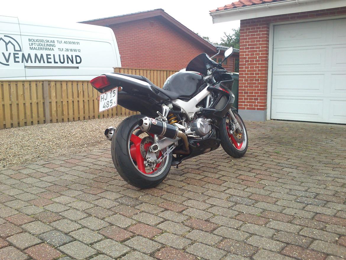 Honda VTR 1000 Firestorm billede 6