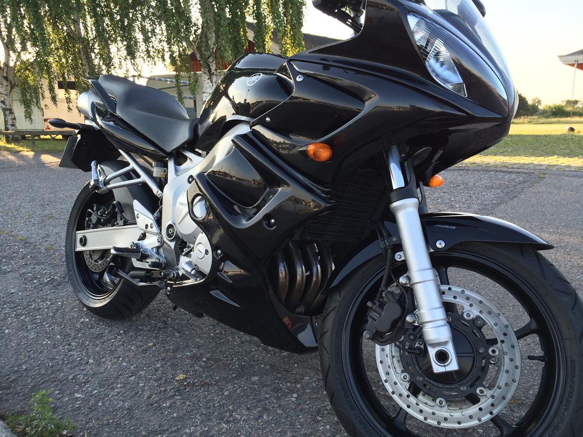 Yamaha FZ6-SA billede 1