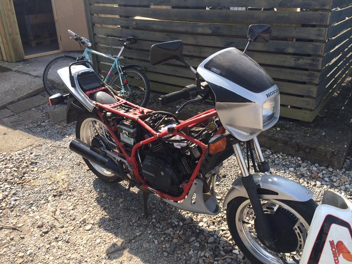 Honda VT 250F billede 9