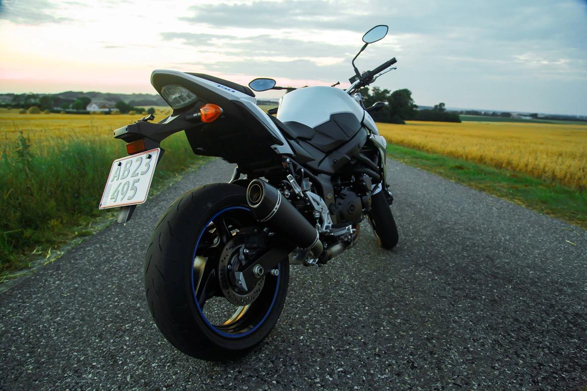 Suzuki GSR 750 AL2 billede 8