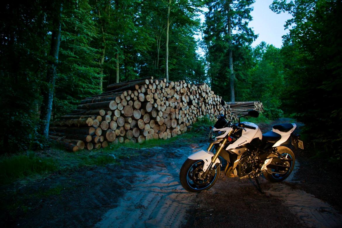 Suzuki GSR 750 AL2 billede 14