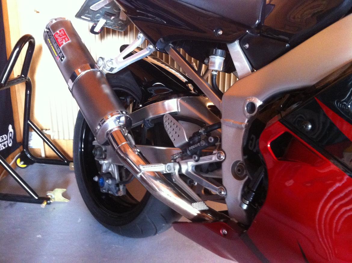 Yamaha R1 Solgt billede 2