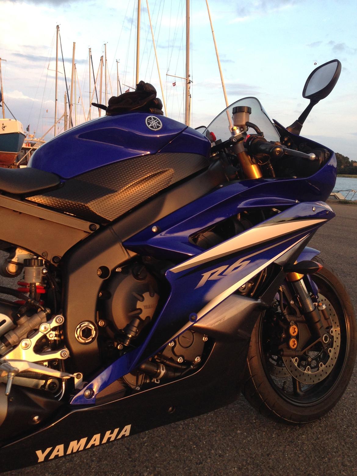 Yamaha R6 billede 4