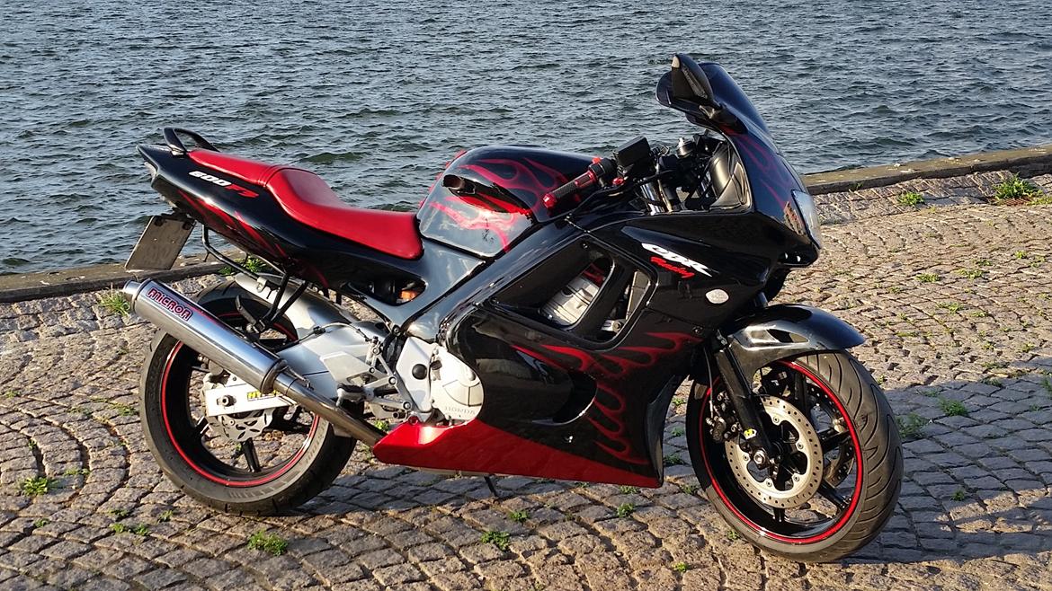 Honda CBR F2/F3/F3.5 billede 4