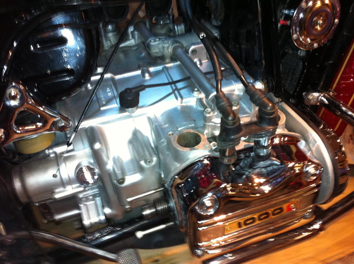 Honda GL1000K1 GoldWing - Lidt "klatmaling" pynter billede 7