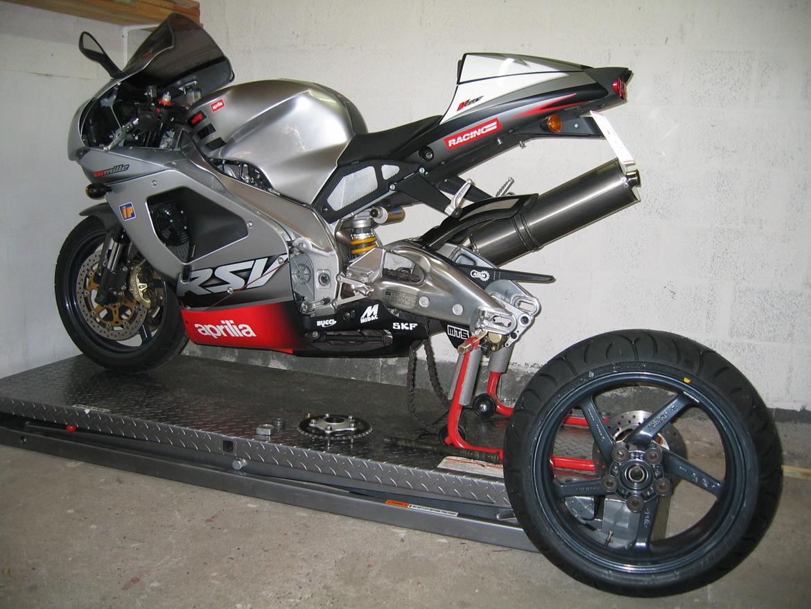 Aprilia RSV 1000 Mille billede 4