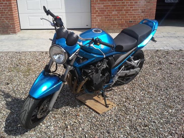 Suzuki GSF650N Bandit - 2006 - Første cykel uden kåbe og meg...