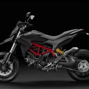 Ducati Hypermotard 821