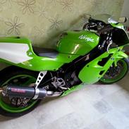 Kawasaki zxr zx4r ninja