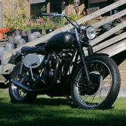 Triumph Tribsa Tracker