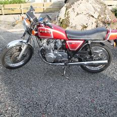 Suzuki GS550E