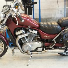 Suzuki VS 750 Intruder