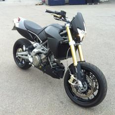 Aprilia Dorsoduro 750 ABS