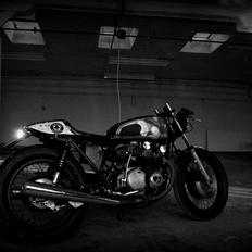 Suzuki GS 550 "Trashbin Special" E (SOLGT)