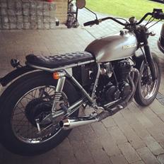 Honda CB400F - Cafe - Brat stilen