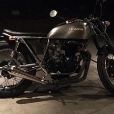 Honda CB400F - Cafe - Brat stilen