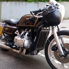 Honda Goldwing GL1000 Cafe Racer