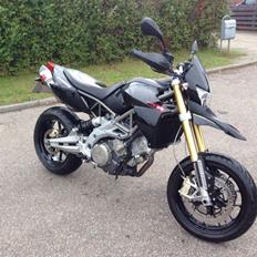 Aprilia Dorsoduro 750 smv