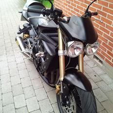 Triumph Street triple